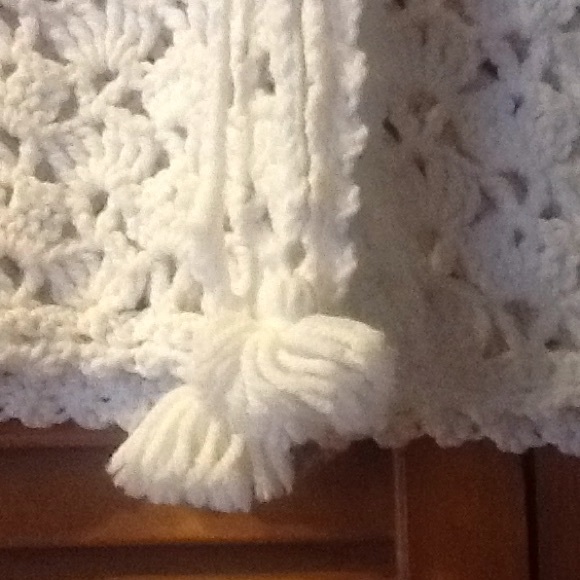 Handmade embroidered vest - Picture 2 of 2